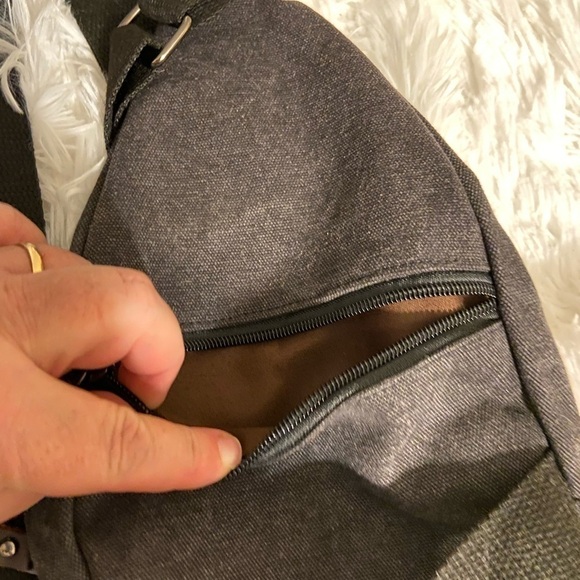 Cross body travel bag/pocketbook new - Picture 3 of 8